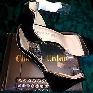 Brand new chase and Chloe size 7.5 jewelled heels